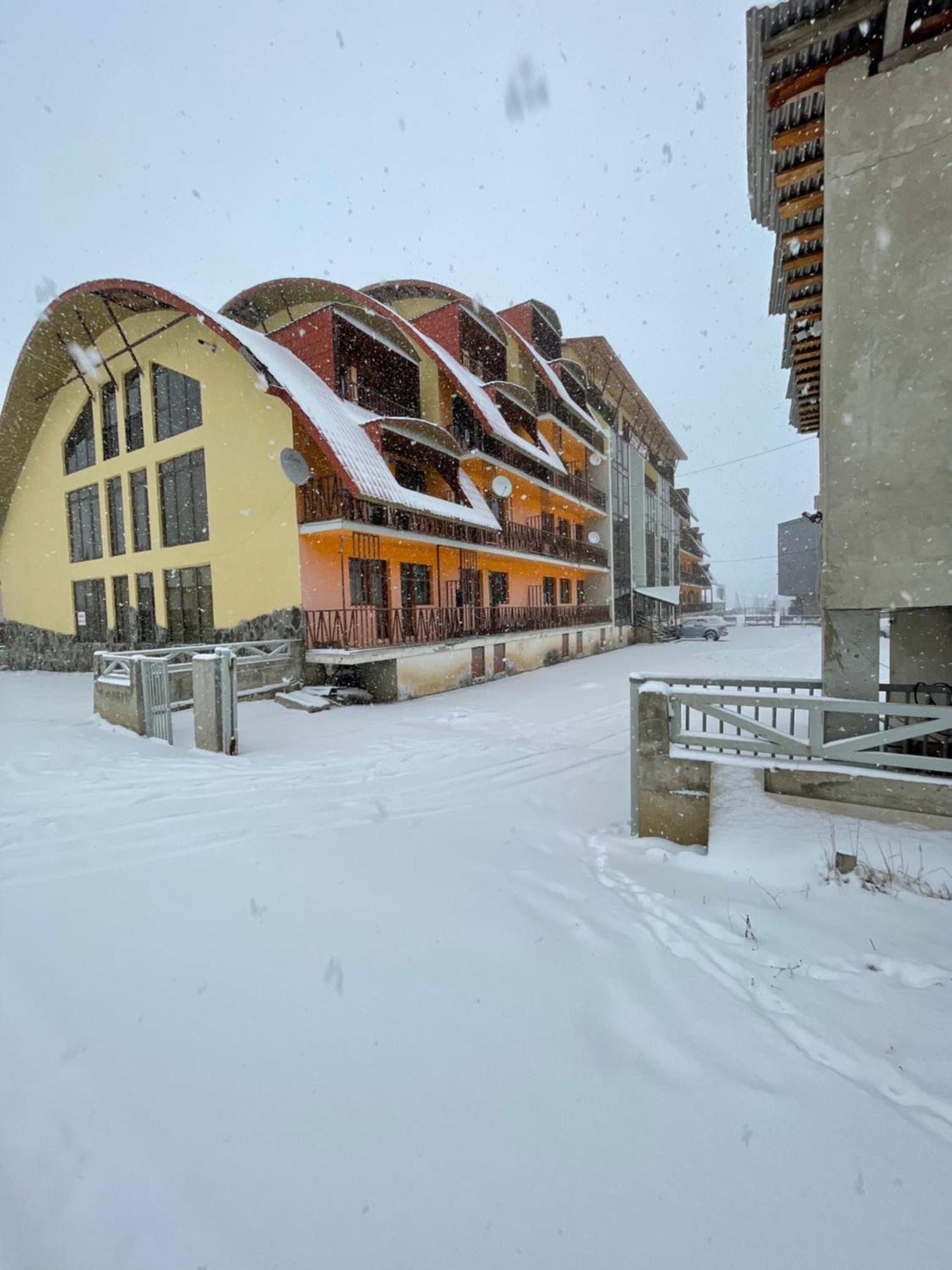 Apartment In Hotel Snow Plaza Bakouriani Extérieur photo